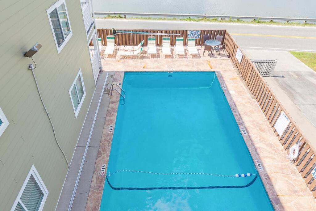 Right Across Beach Pool View Private Balcony By Zen Living Short Term Rental Myrtle Beach Exteriör bild