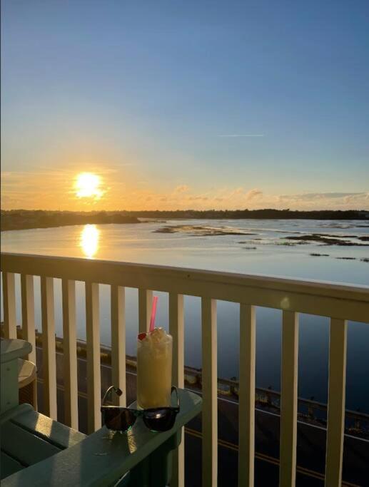 Right Across Beach Pool View Private Balcony By Zen Living Short Term Rental Myrtle Beach Exteriör bild