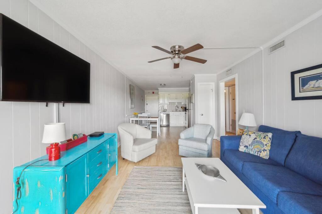 Right Across Beach Pool View Private Balcony By Zen Living Short Term Rental Myrtle Beach Exteriör bild